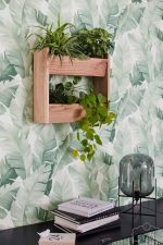 ⁦טפט עלי בננה יוקרתי עם טקסטורה, גווני ירוק, ירוק קקטוס על רקע שמנת⁩ – תמונה ⁦2⁩