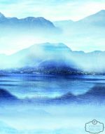 ⁦טפט תמונה נוף עיר חוף בין ים ושמיים בגווני כחול תכלת⁩ – תמונה ⁦2⁩