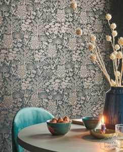 ⁦טפט פיפ היער הקסום, נגיעות זהב על רקע כחול כהה⁩ – תמונה ⁦2⁩