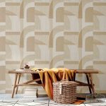 טפט צורות גאומטריות שונות בגווני חרדל על רקע שמנת